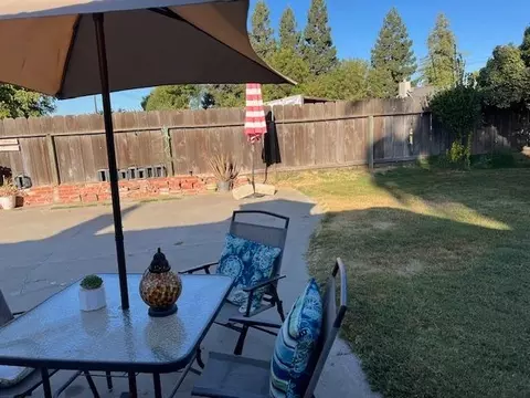 1680 W Shirley Ct, Modesto, CA 95358 photo 14