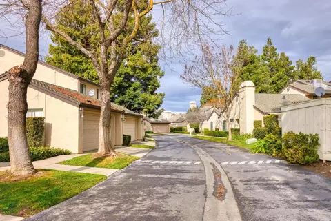 1124 Cedar Creek Dr #3, Modesto, CA 95355 photo 2