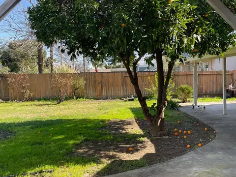 Exterior - 205 Rosa Ave, Winters, CA 95694 photo 2 of 6