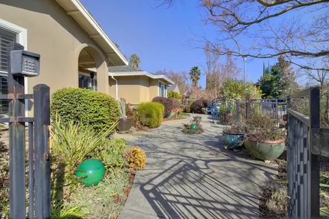 4901 Thor Way, Carmichael, CA 95608 photo 4