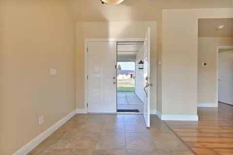 7650 Ranch River Dr, Elverta, CA 95626 photo 5