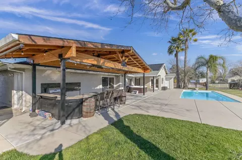 7650 Ranch River Dr, Elverta, CA 95626 photo 2