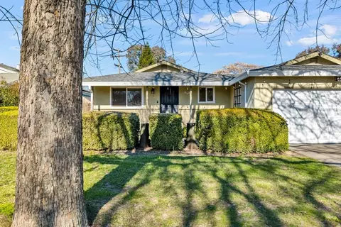1719 Chapman Pl, Davis, CA 95618 photo 2
