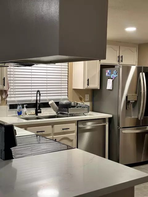 8305 Benjamin Dr, Antelope, CA 95843 photo 5