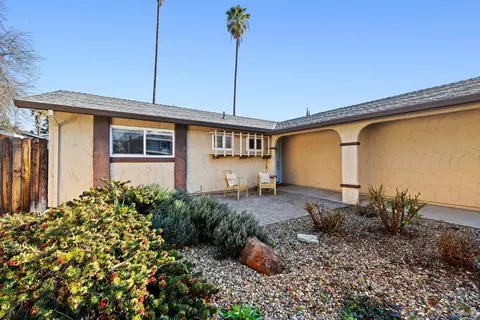 Exterior - 7724 Smoley Way, Citrus Heights, CA 95610 photo 2 of 4