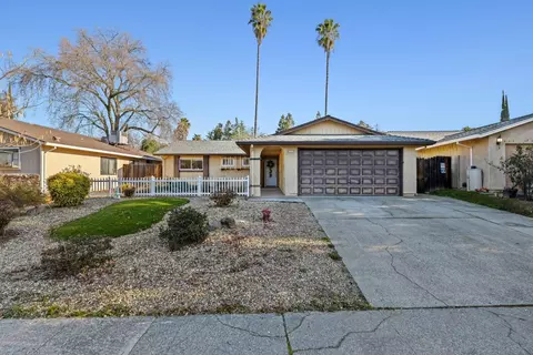 Exterior - 7724 Smoley Way, Citrus Heights, CA 95610 photo 3 of 4