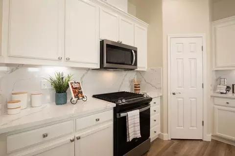 Kitchen - 1582 Churcher Dr, Manteca, CA 95337 photo 1 of 4