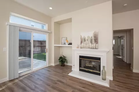 Living - 1582 Churcher Dr, Manteca, CA 95337 photo 6 of 6