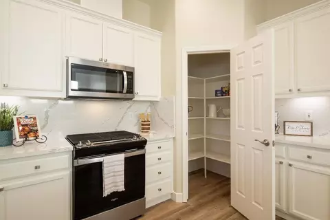 Kitchen - 1582 Churcher Dr, Manteca, CA 95337 photo 4 of 4