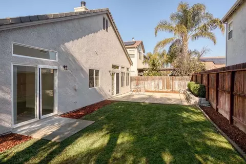 Exterior - 1582 Churcher Dr, Manteca, CA 95337 photo 5 of 8