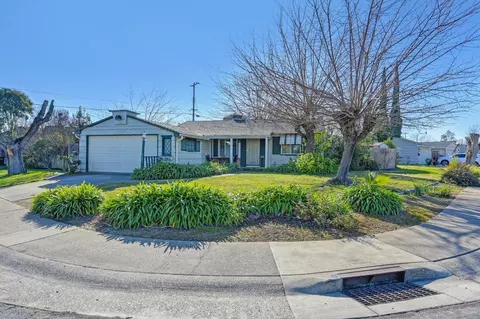 4920 K Pkwy, Sacramento, CA 95823