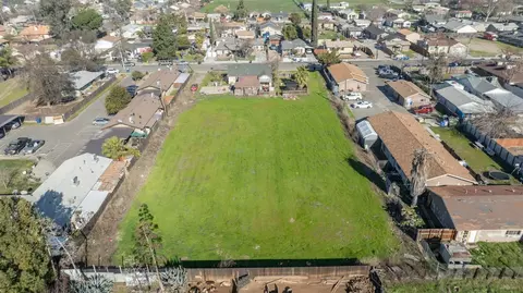 1944 Pleasant Ave, Ceres, CA 95307 photo 1