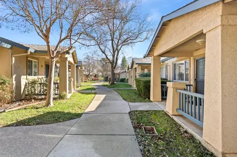 1707 Olympic Dr #10, Davis, CA 95616 photo 4