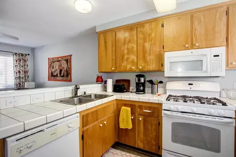 1707 Olympic Dr #10, Davis, CA 95616 photo 12