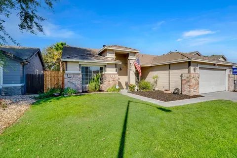 927 Pinecrest Ct, Lathrop, CA 95330 photo 2