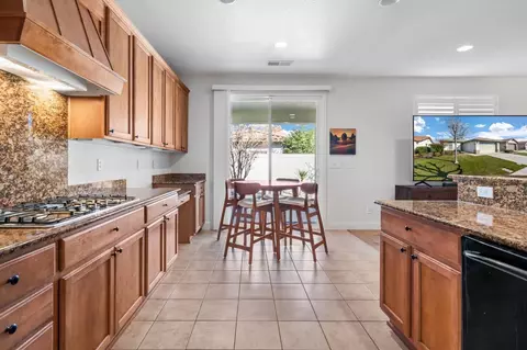 1549 Maple Valley St, Manteca, CA 95336 photo 20