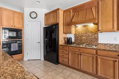 1549 Maple Valley St, Manteca, CA 95336 photo 16