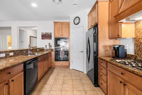 1549 Maple Valley St, Manteca, CA 95336 photo 18