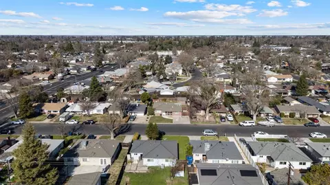 1025 Hawthorne Ave, Modesto, CA 95350 photo 23