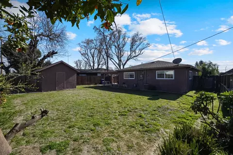 1025 Hawthorne Ave, Modesto, CA 95350 photo 7