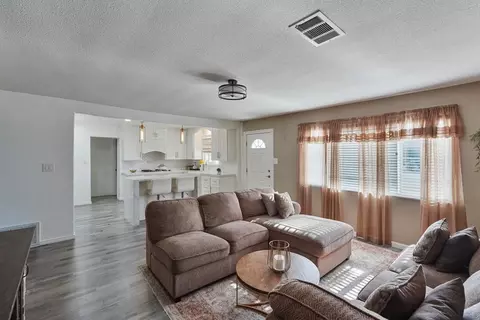 1025 Hawthorne Ave, Modesto, CA 95350 photo 12
