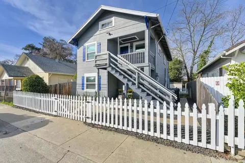 3116 40th St, Sacramento, CA 95817