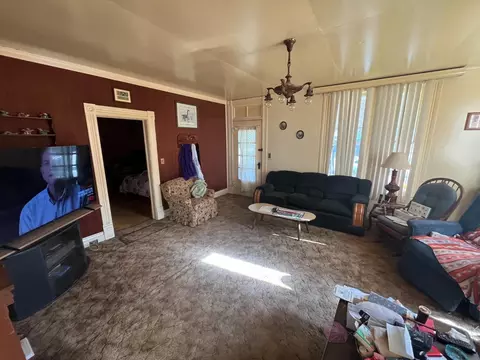 Living - 329 S Butte St, Willows, CA 95988 photo 1 of 1