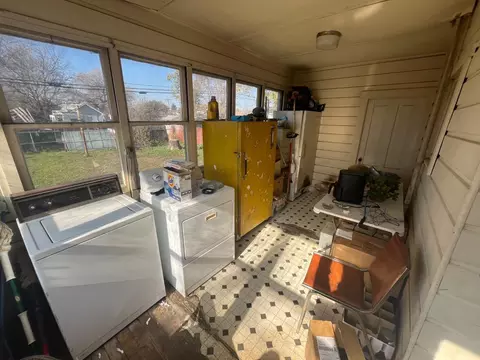 Exterior - 329 S Butte St, Willows, CA 95988 photo 2 of 4