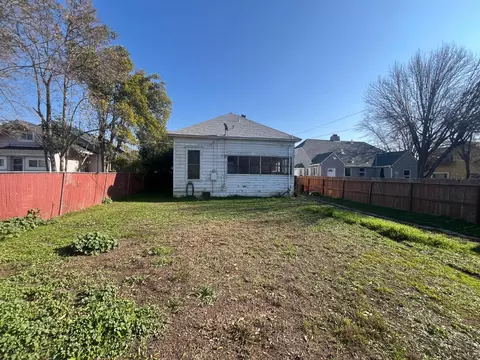 Exterior - 329 S Butte St, Willows, CA 95988 photo 4 of 4