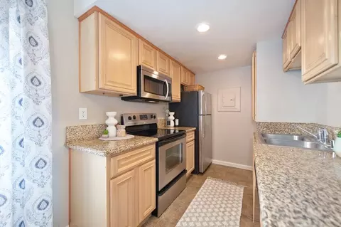 Kitchen - 7032 Fair Oaks Blvd #3, Carmichael, CA 95608 photo 3 of 5