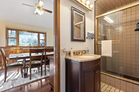 Bath - 2680 Cascade Trl, Cool, CA 95614 photo 1 of 5