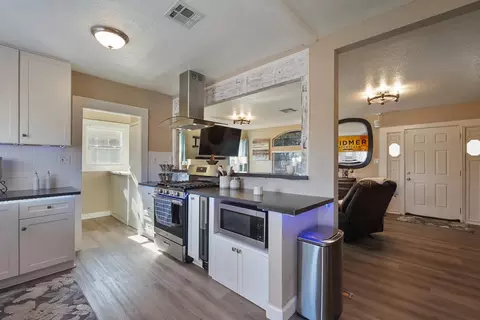 Kitchen - 142 Kimble St, Modesto, CA 95354 photo 4 of 4