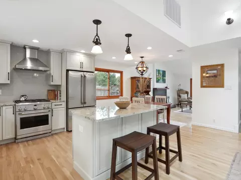 Kitchen - 3709 Campolindo Dr, Moraga, CA 94556 photo 7 of 9