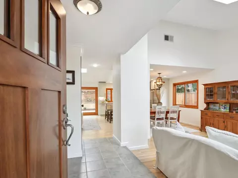 Entry Way - 3709 Campolindo Dr, Moraga, CA 94556 photo 1 of 6