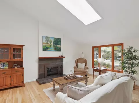 Living - 3709 Campolindo Dr, Moraga, CA 94556 photo 4 of 7