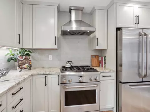 Kitchen - 3709 Campolindo Dr, Moraga, CA 94556 photo 5 of 9