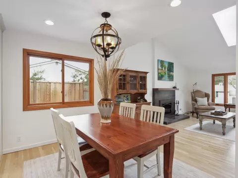 Dining - 3709 Campolindo Dr, Moraga, CA 94556 photo 1 of 3