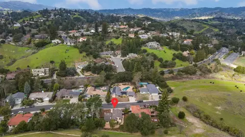 View/Area - 3709 Campolindo Dr, Moraga, CA 94556 photo 5 of 8