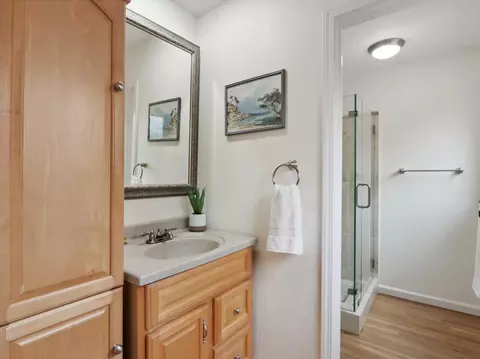 Bath - 3709 Campolindo Dr, Moraga, CA 94556 photo 1 of 7