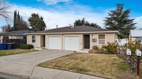 131 Palm Ave, Modesto, CA 95350 photo 3