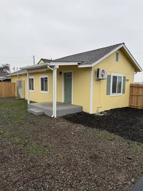 2208 E Willow St, Stockton, CA 95205 photo 1