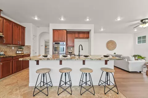 Kitchen - 3016 Edgeview Dr, Modesto, CA 95355 photo 3 of 7