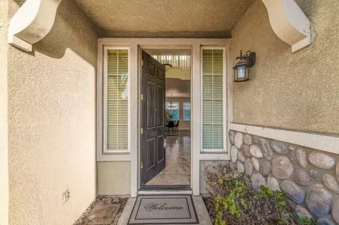 Entry Way - 3016 Edgeview Dr, Modesto, CA 95355 photo 1 of 10
