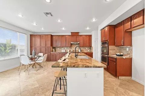 Kitchen - 3016 Edgeview Dr, Modesto, CA 95355 photo 2 of 7