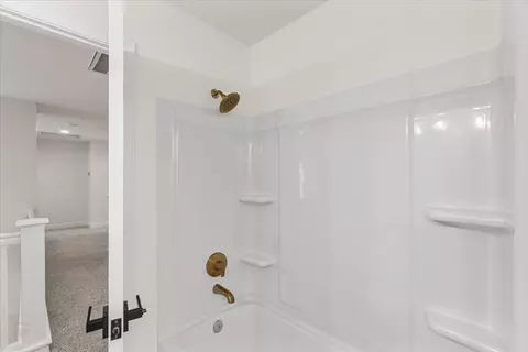 Bath - 4719 Pheasant Ct, Dublin, CA 94568 photo 3 of 9