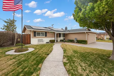 1202 Amy Dr, Newman, CA 95360 photo 1