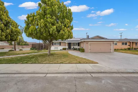 1202 Amy Dr, Newman, CA 95360 photo 2