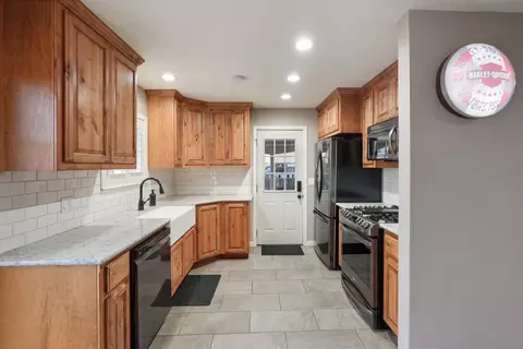 1202 Amy Dr, Newman, CA 95360 photo 4