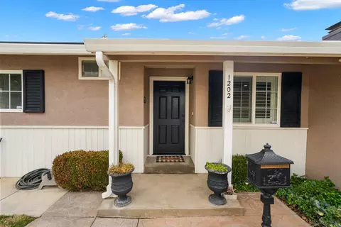 1202 Amy Dr, Newman, CA 95360 photo 3