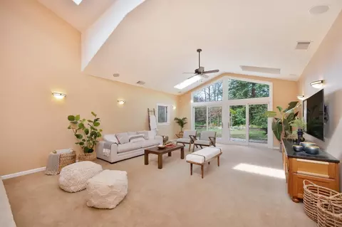 Living - 27224 Meadowbrook Dr, Davis, CA 95618 photo 1 of 6